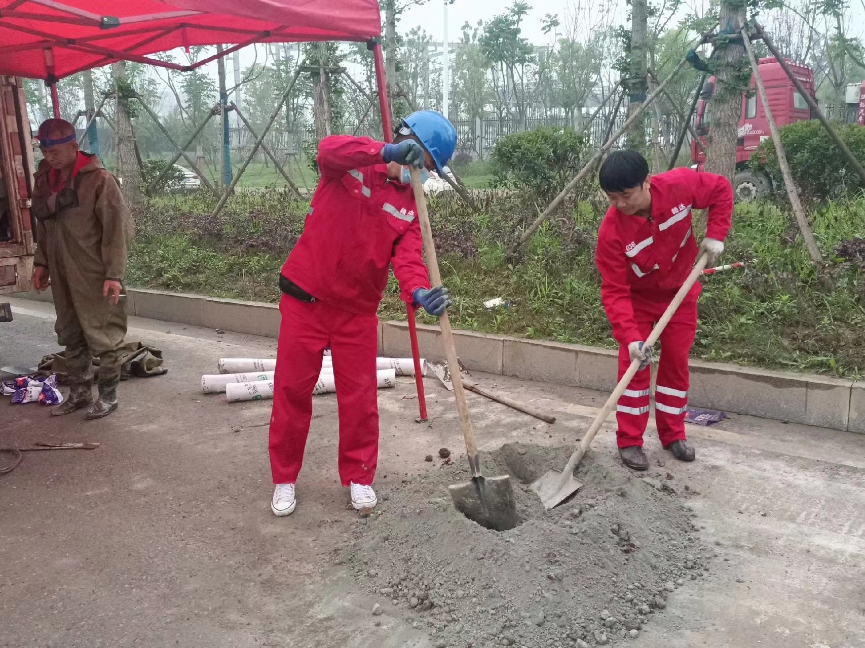 贾汪管道疏通哪家好】及时进行市政管道清淤